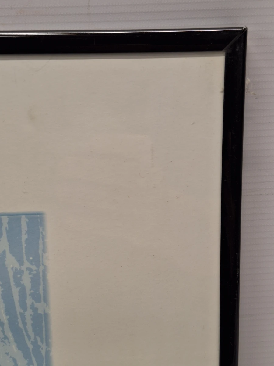 Gesigneerde abstracte reliëfprent met gezichten in blauwtinten - foto 5