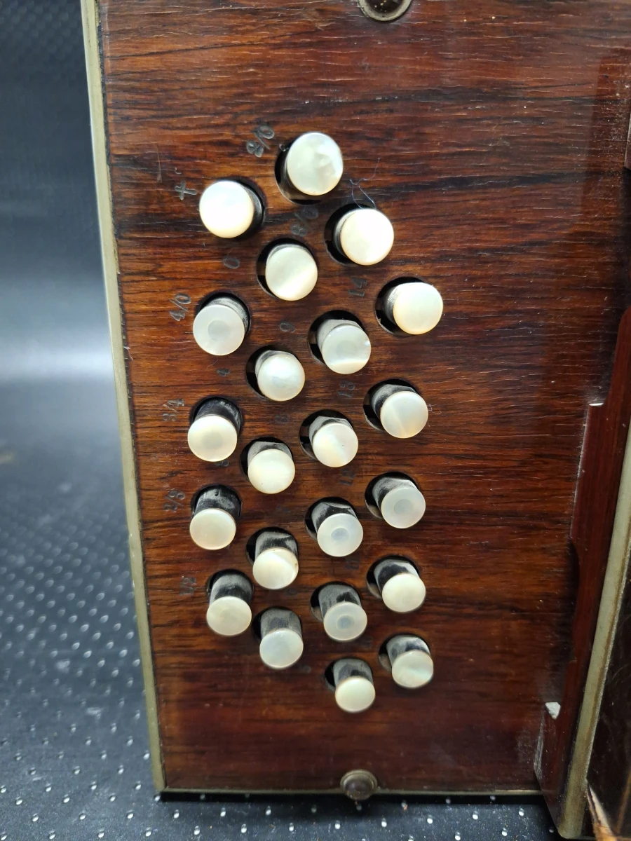 Duitse Chemnitzer concertina bandoneon, voorloper van de tango-bandoneon - foto 4