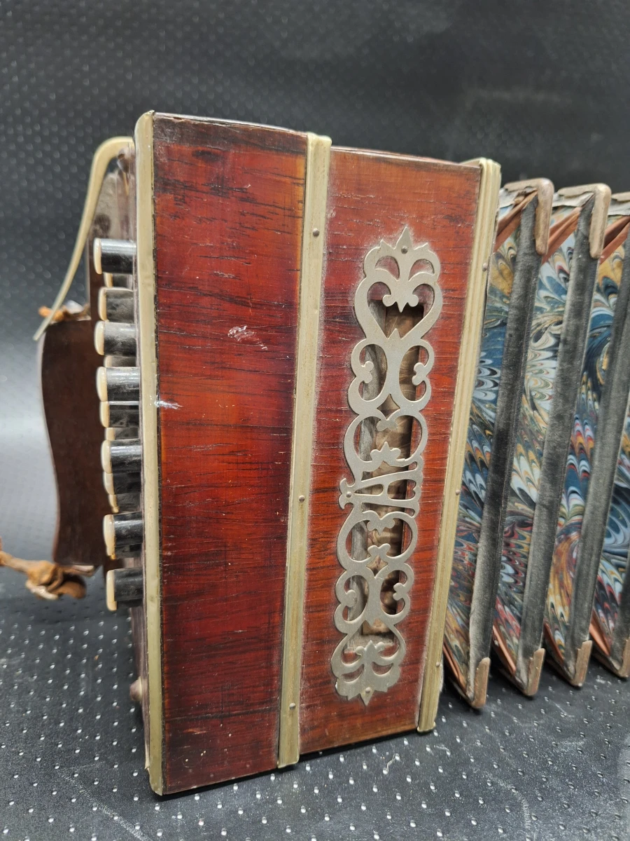 Duitse Chemnitzer concertina bandoneon, voorloper van de tango-bandoneon - foto 16