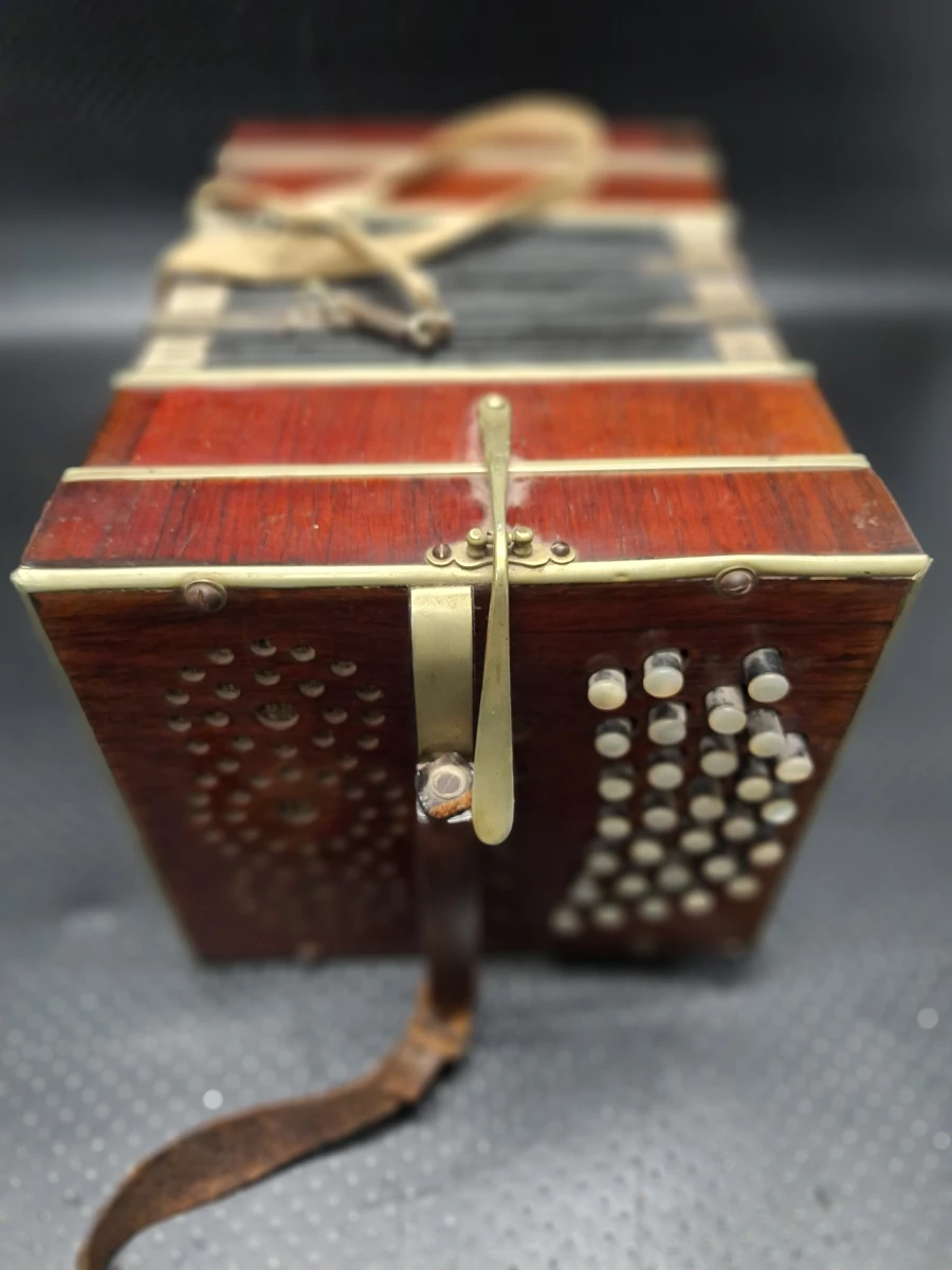 Duitse Chemnitzer concertina bandoneon, voorloper van de tango-bandoneon - foto 8