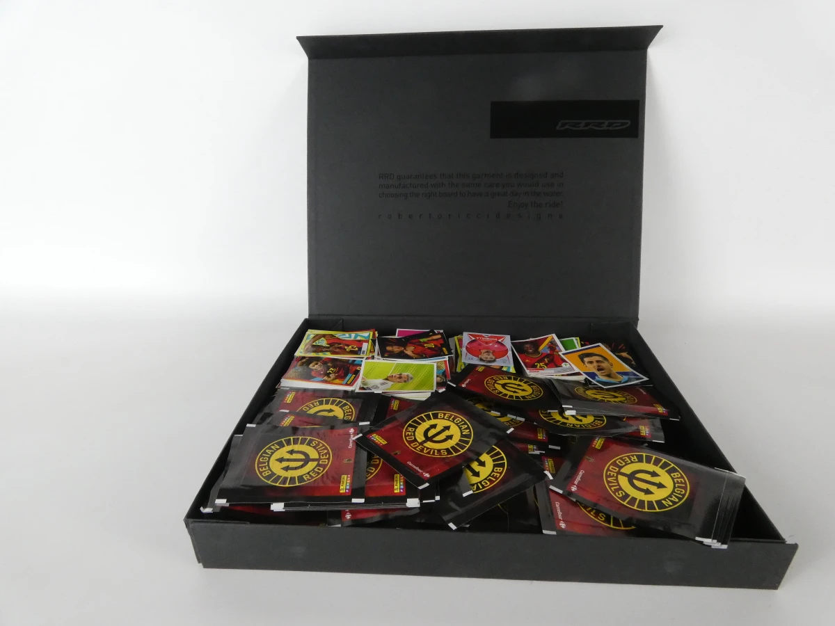 Belgian Red Devils verzamelalbum met stickers en kaarten - foto 2