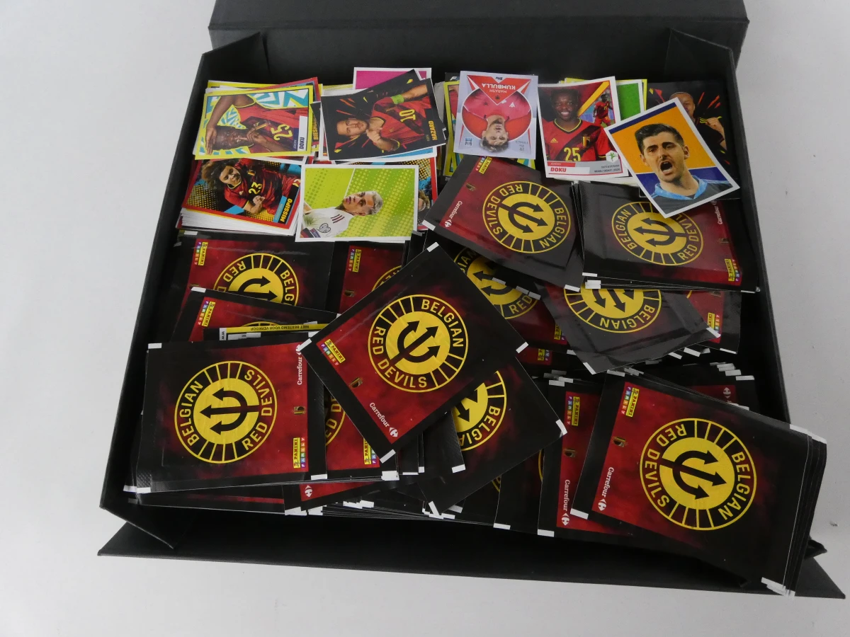 Belgian Red Devils verzamelalbum met stickers en kaarten - foto 3