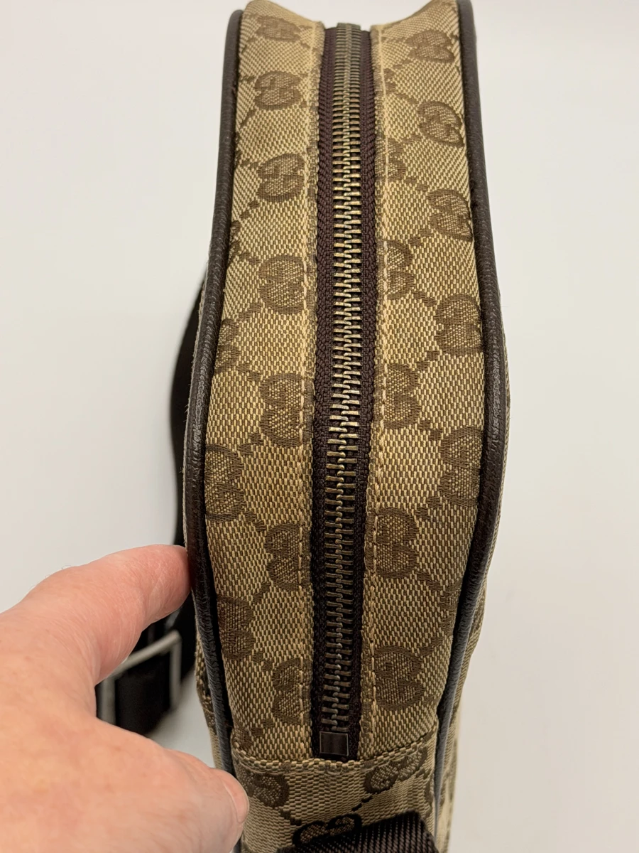 Crossbody handtas gemerkt Gucci - foto 12