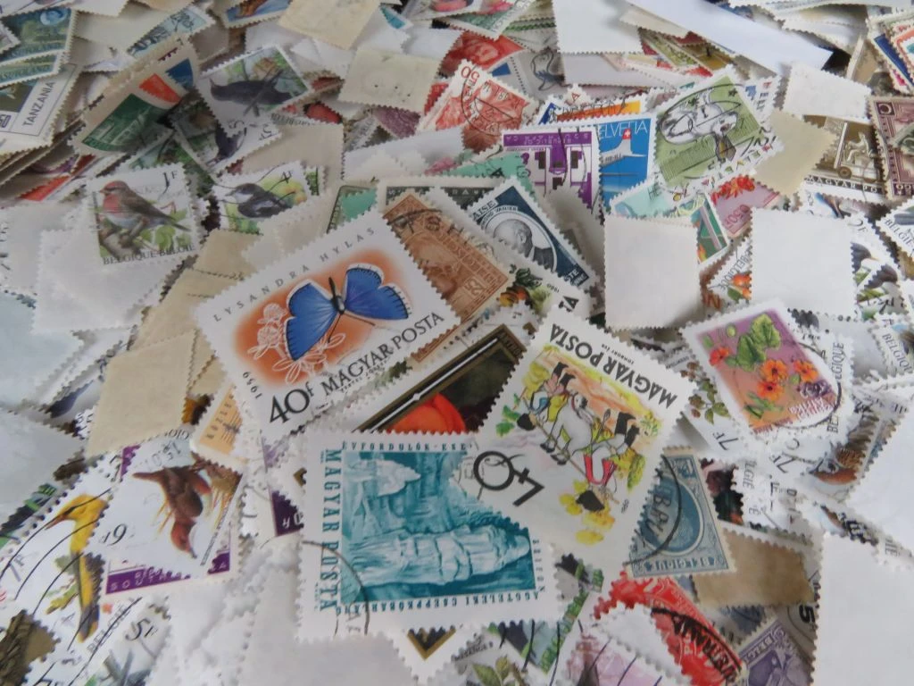 Verzameling oude postzegels uit diverse landen - foto 9