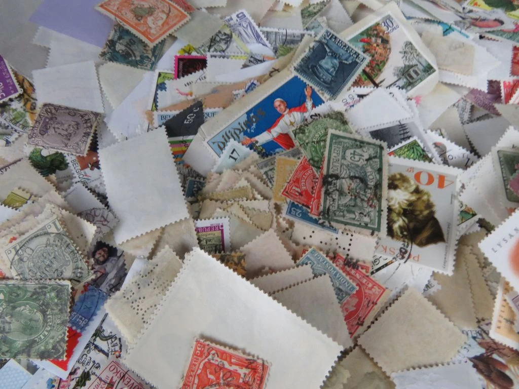 Verzameling oude postzegels uit diverse landen - foto 10