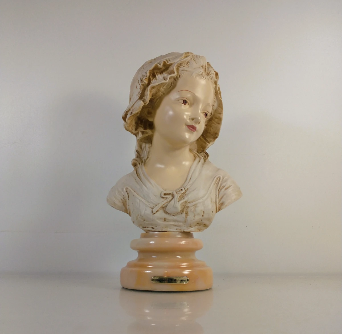 Buste van een dame op sokkel Angelica Collection - foto 2