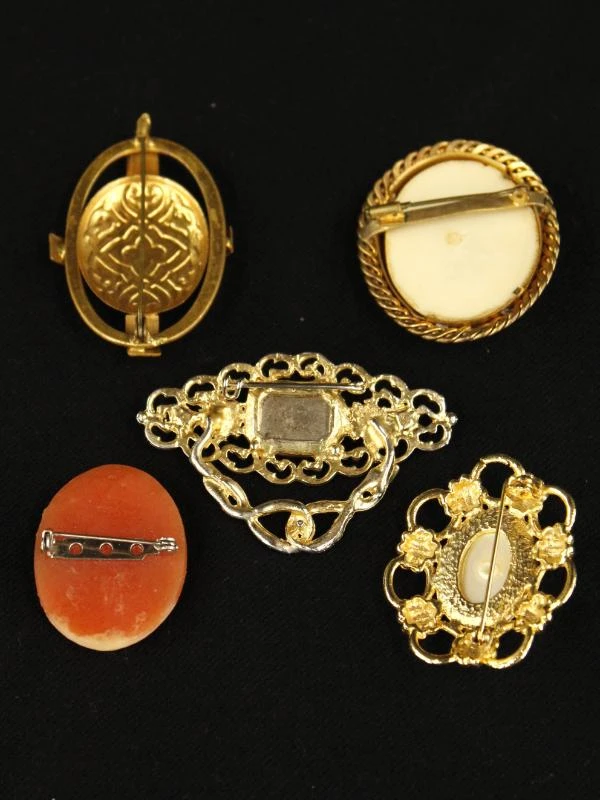 Set van 5 vintage broches met camee en parelmotief - foto 2