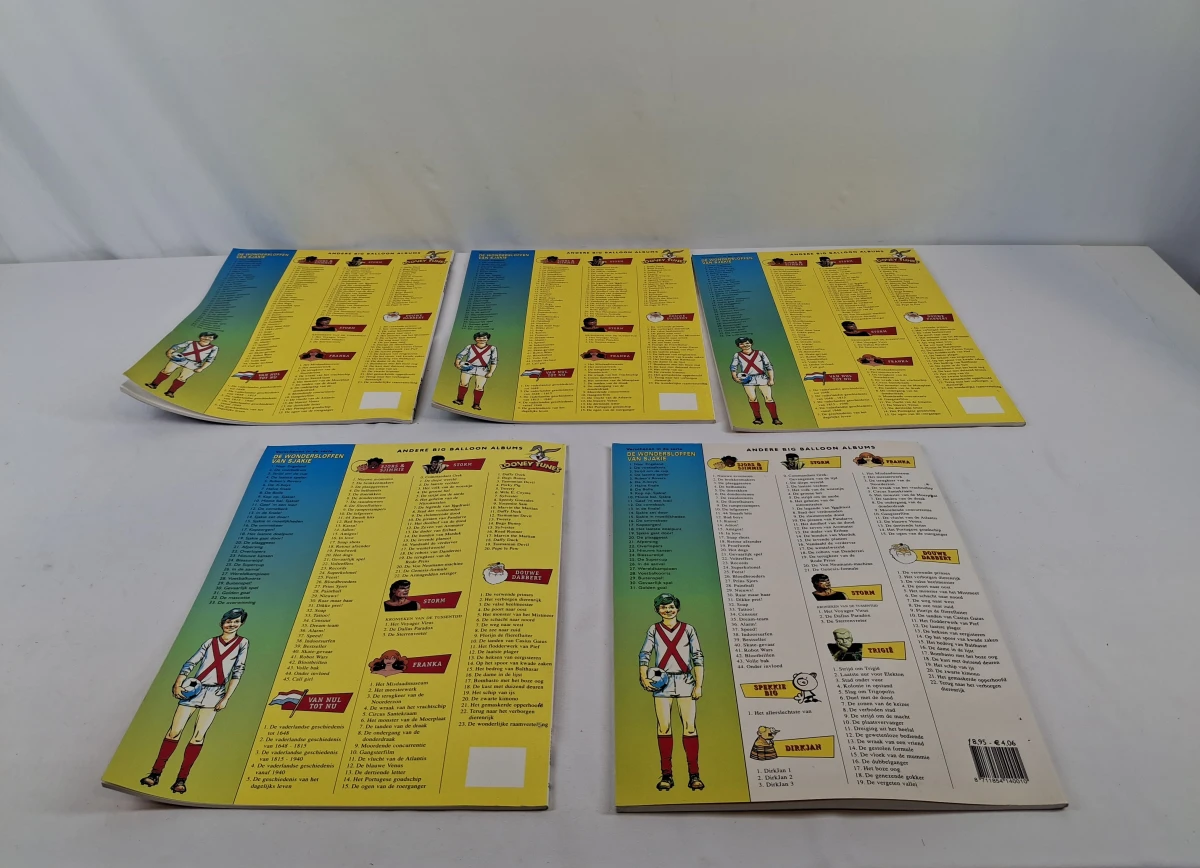 Set van 10 vintage voetbalstripboeken: De Wondersloffen van Sjakie - foto 4
