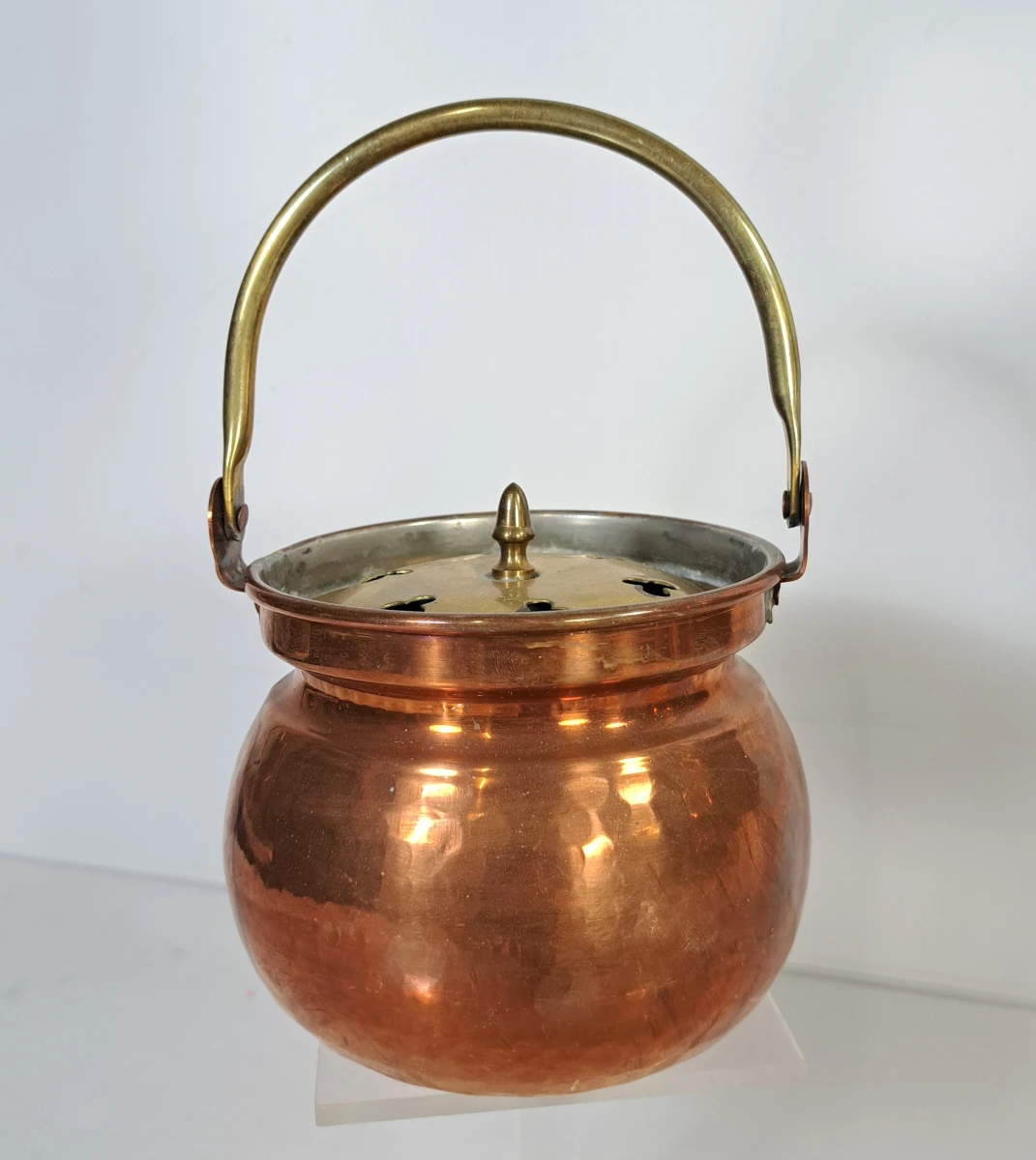 Set koperen theepotten en schaal met handvatten - foto 9