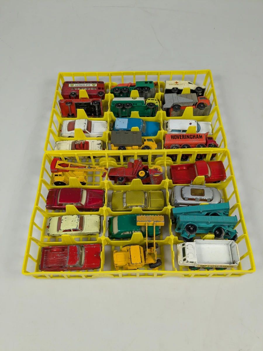 Matchbox carry case met 24 Matchbox voertuigen - foto 14