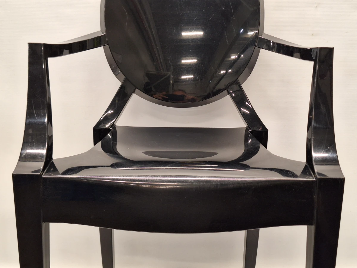 Kartell Louis Ghost by Philippe Starck - Iconische designstoel in diep zwart - foto 4