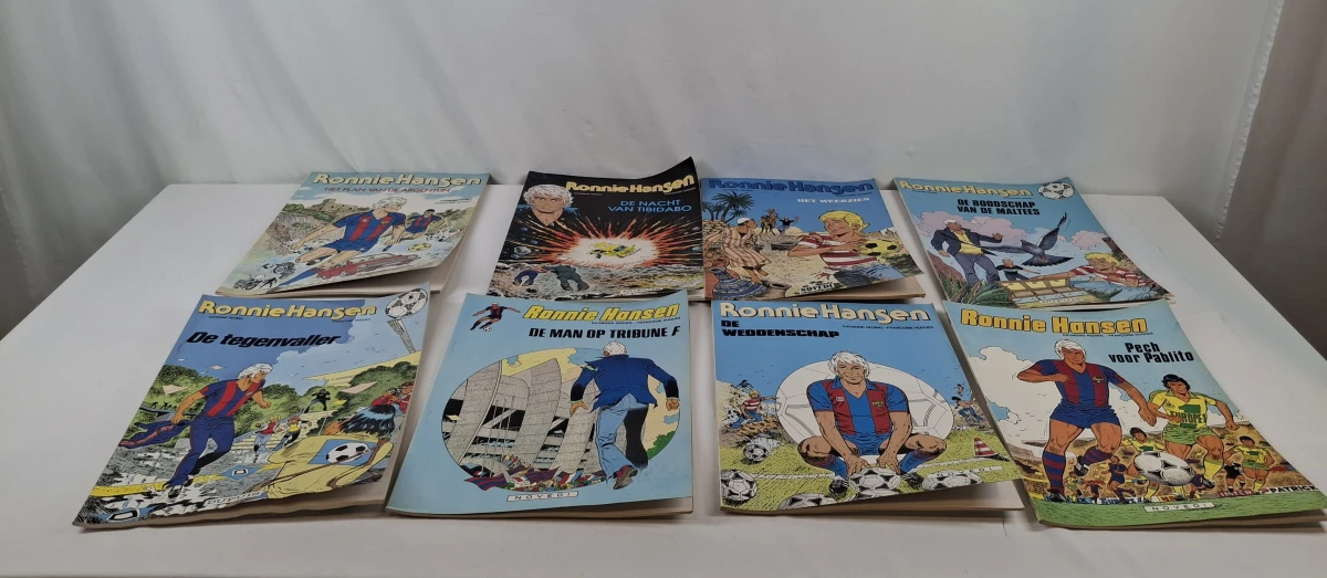 Set van 8 Ronnie Hansen stripboeken – kavel bij De Kringwinkel, Geraardsbergen