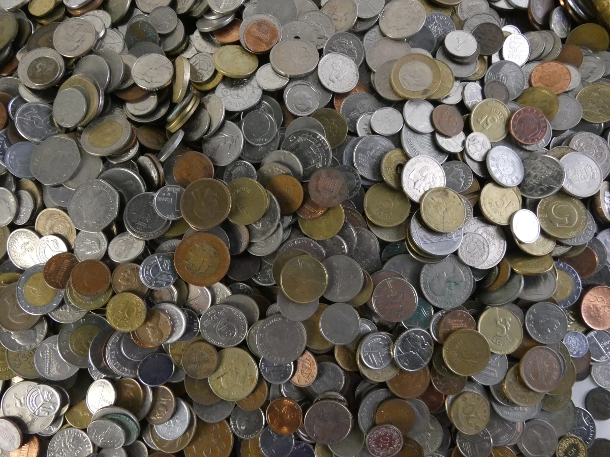 Verzameling diverse munten en tokens(10,4 kg.) - foto 3