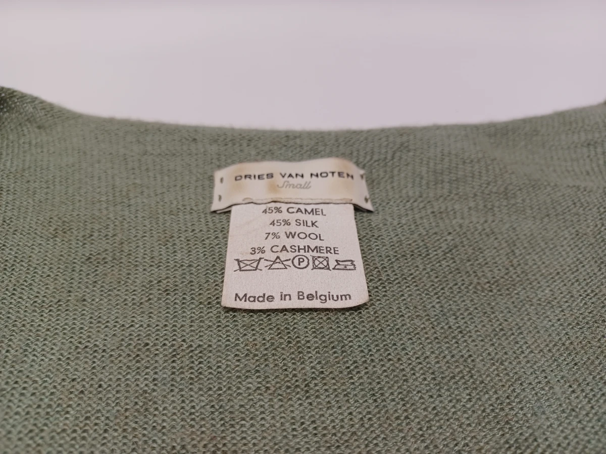 Exclusieve asymmetrische trui met diepe V-hals - Dries Van Noten - foto 8
