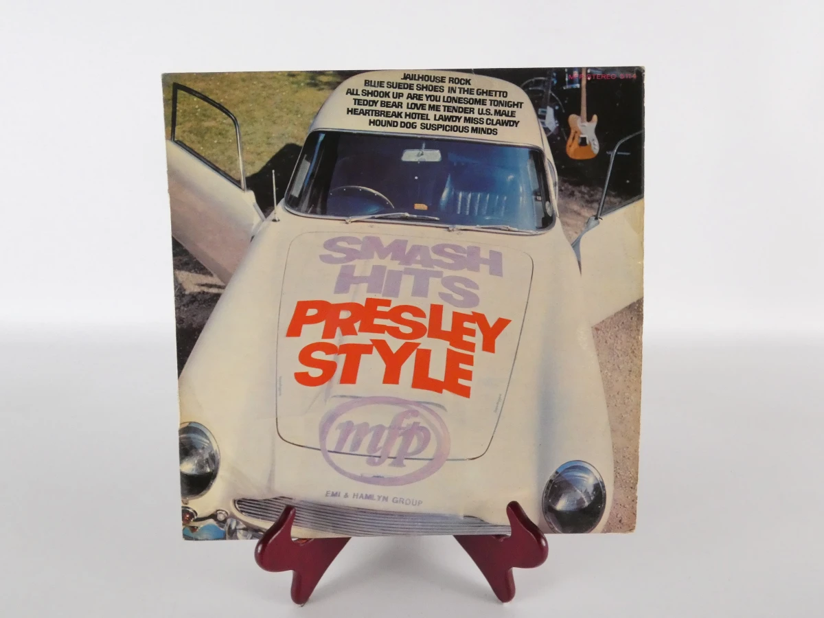 Elvis Presley verzamelset: platen, metalen borden en postzegel - foto 35