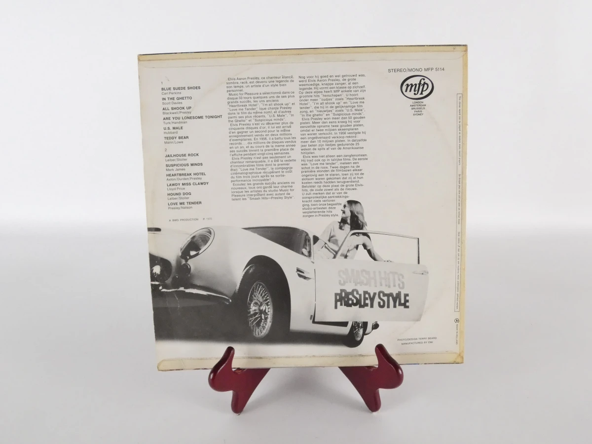 Elvis Presley verzamelset: platen, metalen borden en postzegel - foto 36