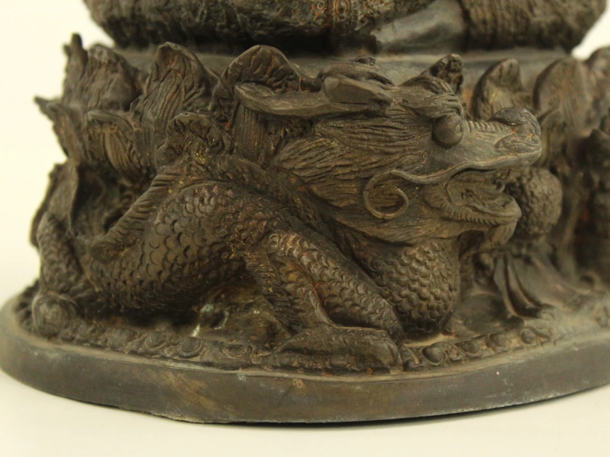 Decoratief Boeddhabeeld met drakenmotief - foto 5