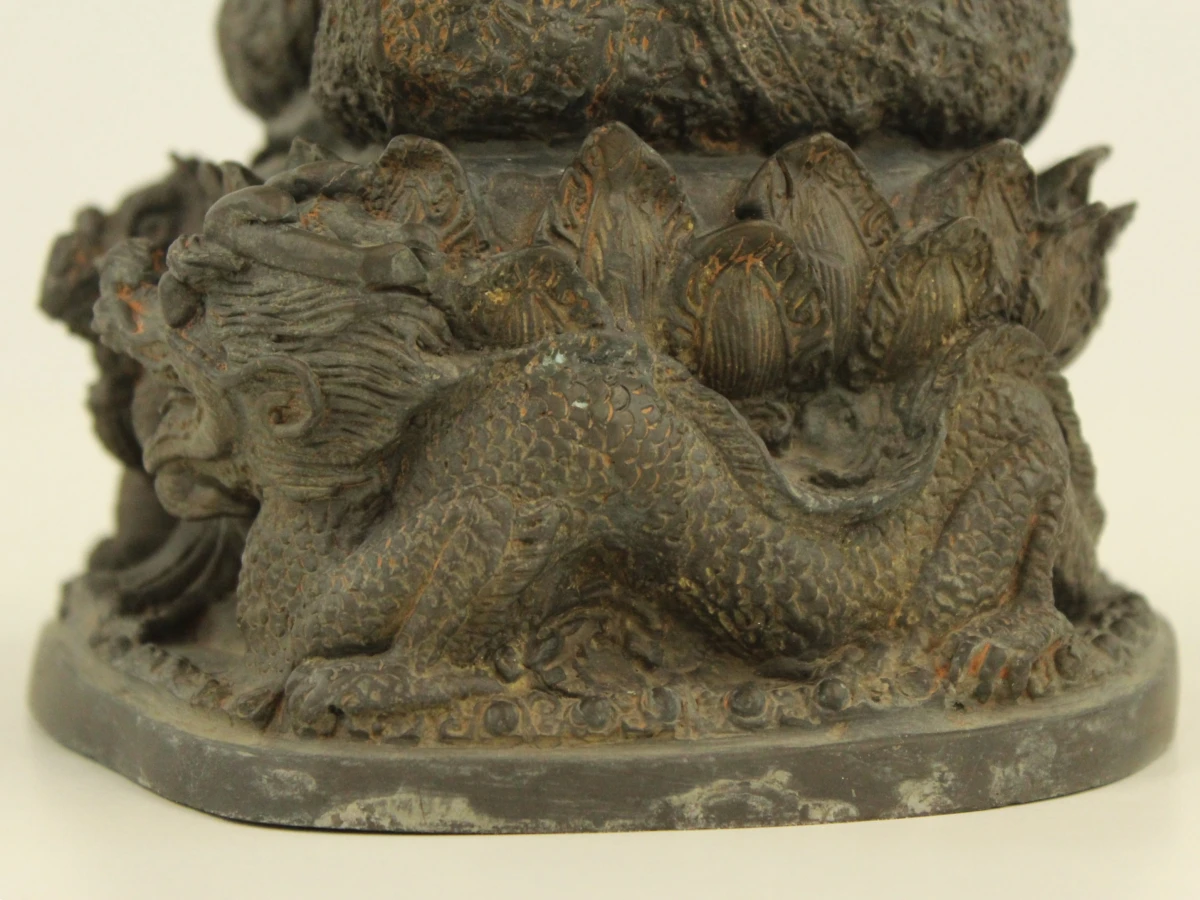 Decoratief Boeddhabeeld met drakenmotief - foto 8