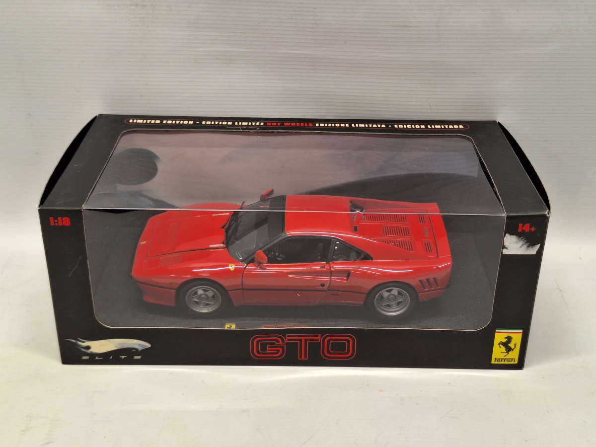Set van twee Ferrari GTO schaalmodellen 1:18 Hot Wheels Elite - foto 3