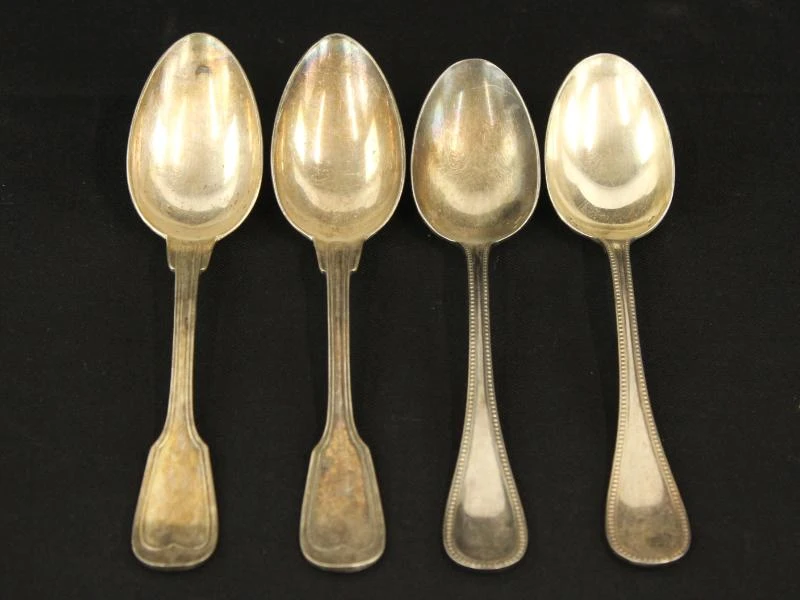 Groot lot Christofle verzilverd bestek en tafelaccessoires - foto 16