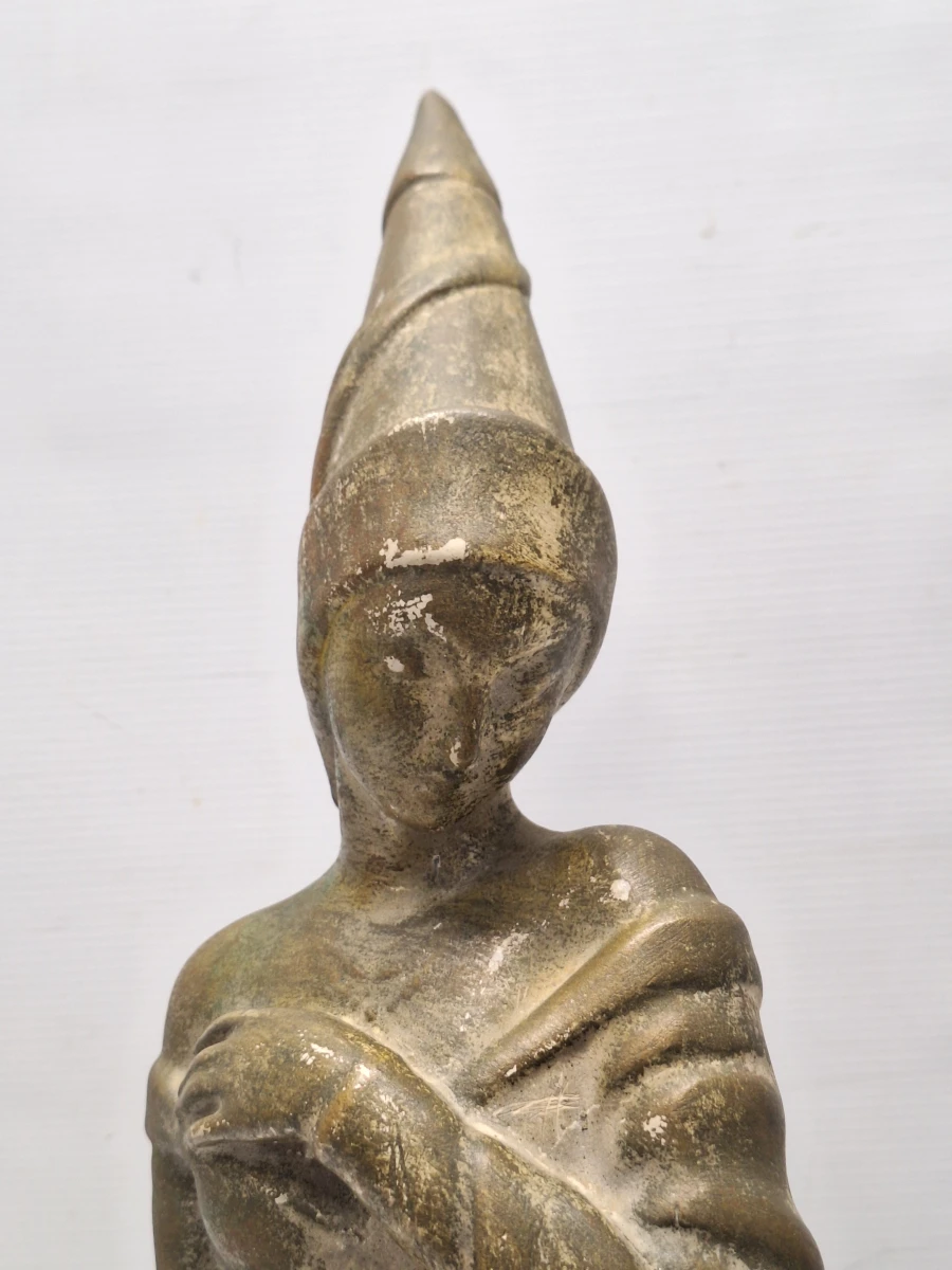 Vintage Art Deco beeld ‘Bourgondische Dame’ - jaren ’40 of Vintage Art Deco Beeld van adellijke dame (Jaren '40) - foto 2
