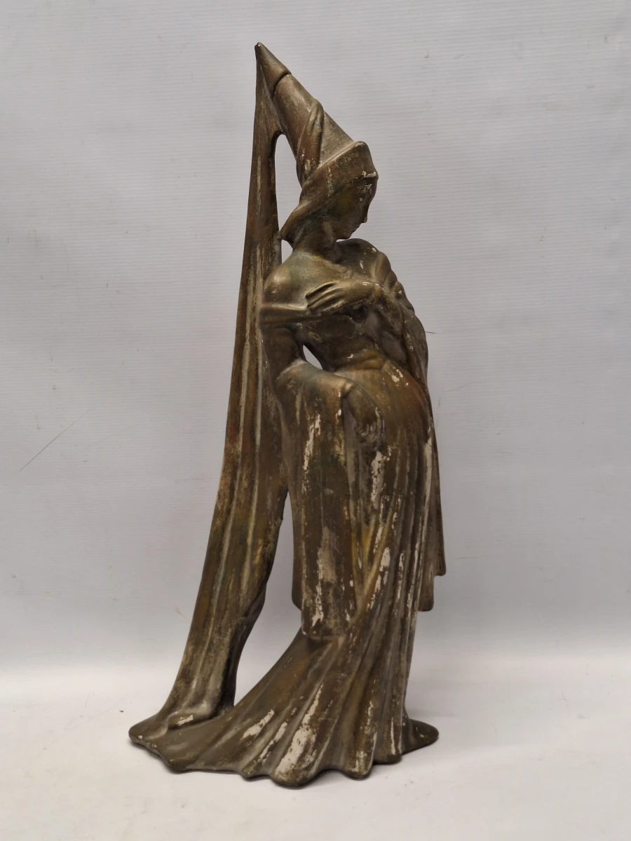 Vintage Art Deco beeld ‘Bourgondische Dame’ - jaren ’40 of Vintage Art Deco Beeld van adellijke dame (Jaren '40) - foto 5