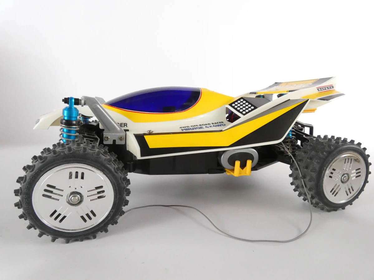Radiografisch bestuurbare Mirage 4x4WD buggy met accessoires - foto 2