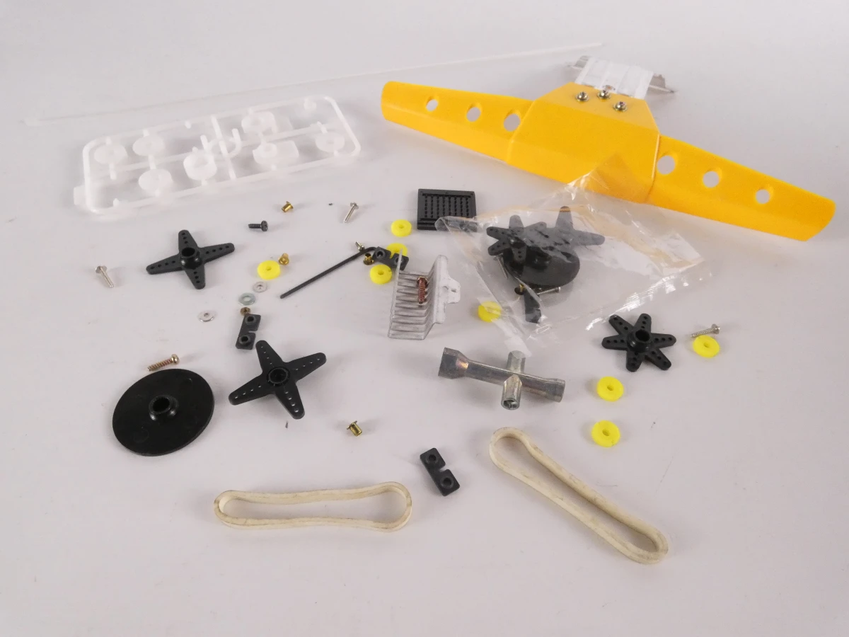 Radiografisch bestuurbare Mirage 4x4WD buggy met accessoires - foto 8