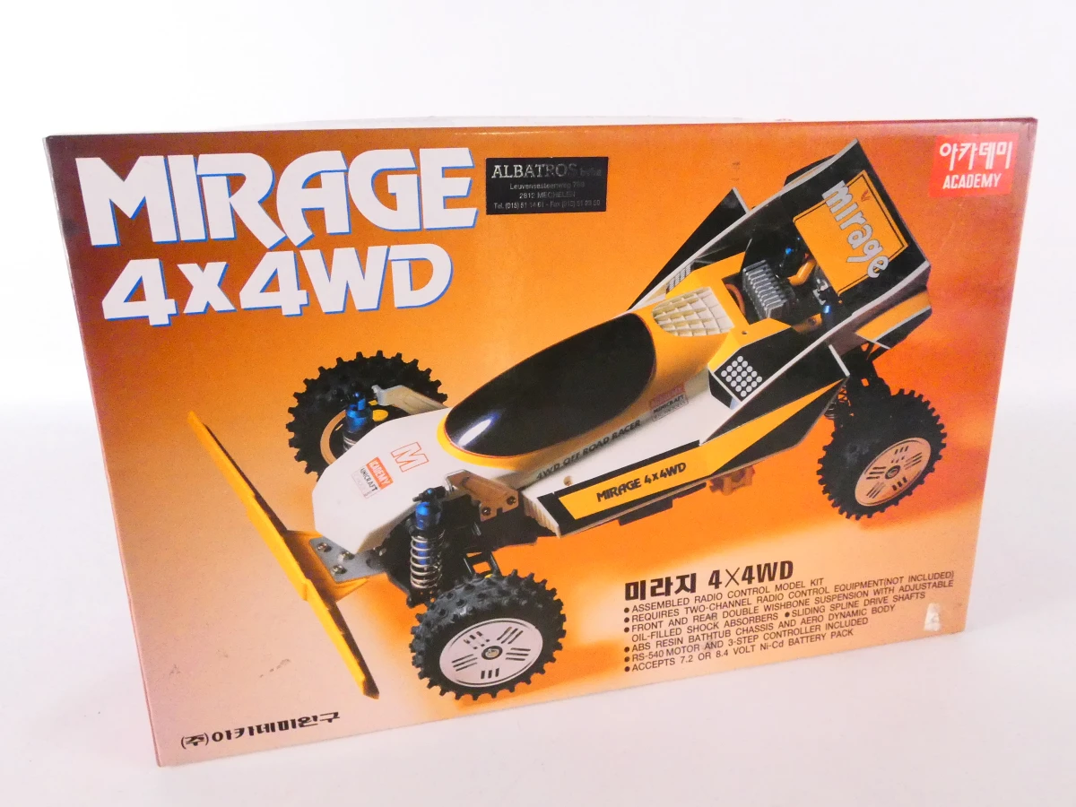 Radiografisch bestuurbare Mirage 4x4WD buggy met accessoires - foto 11