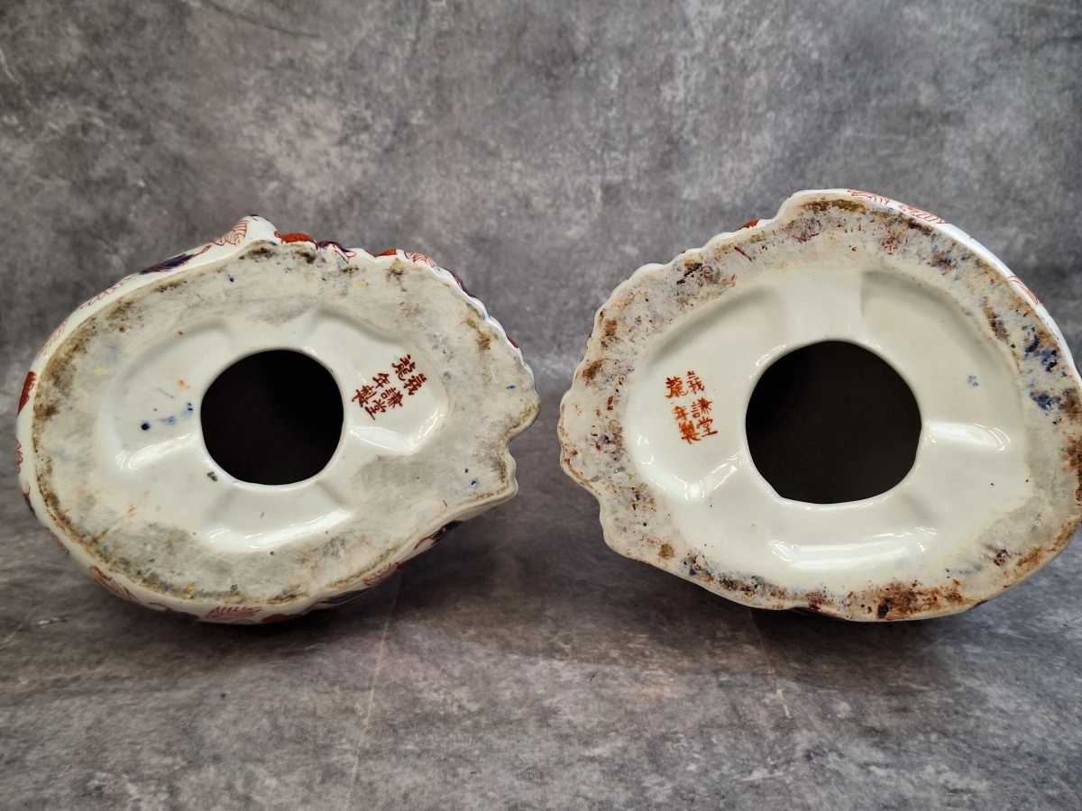 Set van twee Chinese porseleinen katten in Imari-stijl - jaren ’80 - foto 5