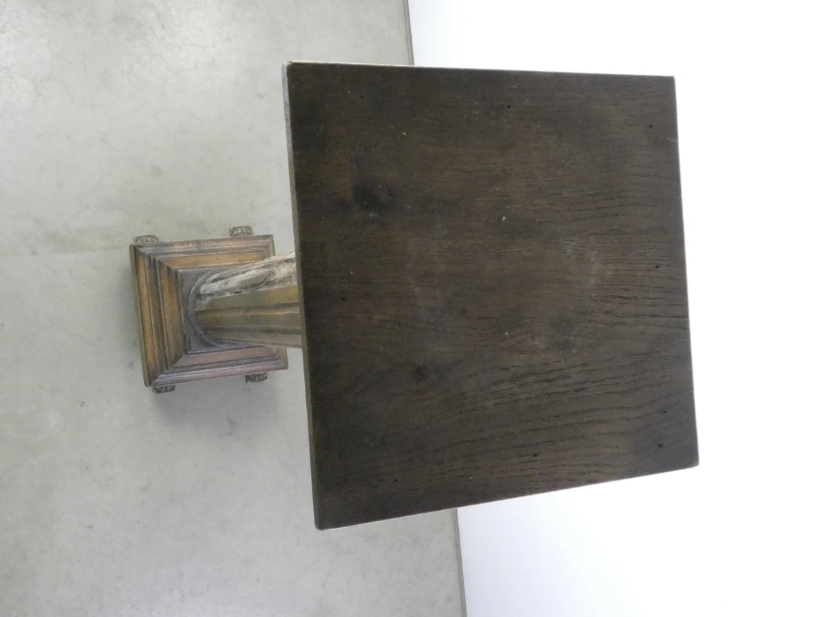 Houten zuil met ramshoofden - foto 3
