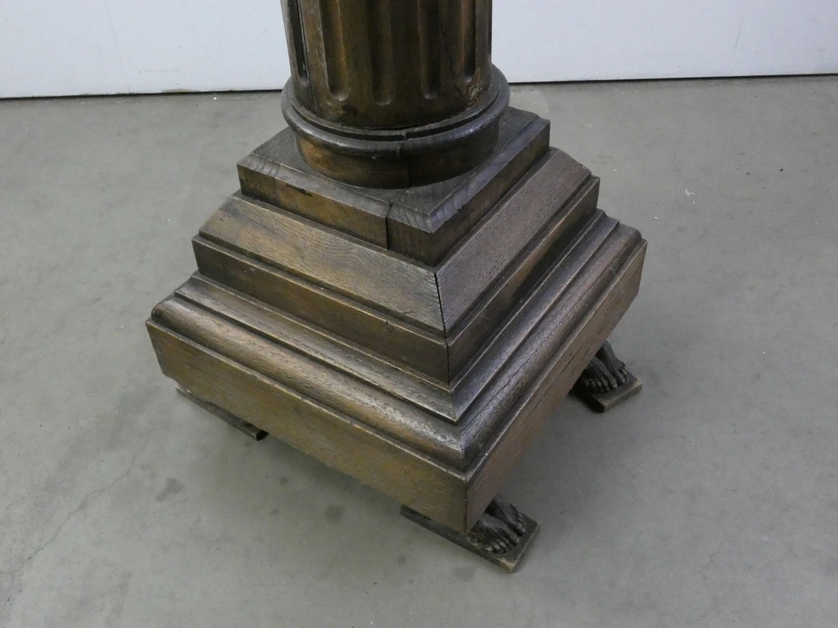 Houten zuil met ramshoofden - foto 6