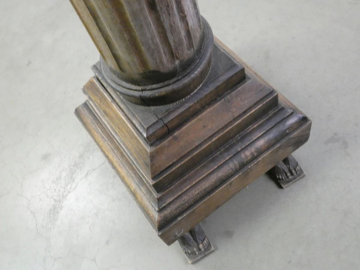Houten zuil met ramshoofden - foto 9