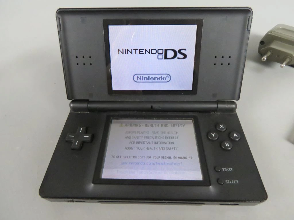 Nintendo DS Lite met Yu-Gi-Oh! GX Spirit Caller spel - foto 4