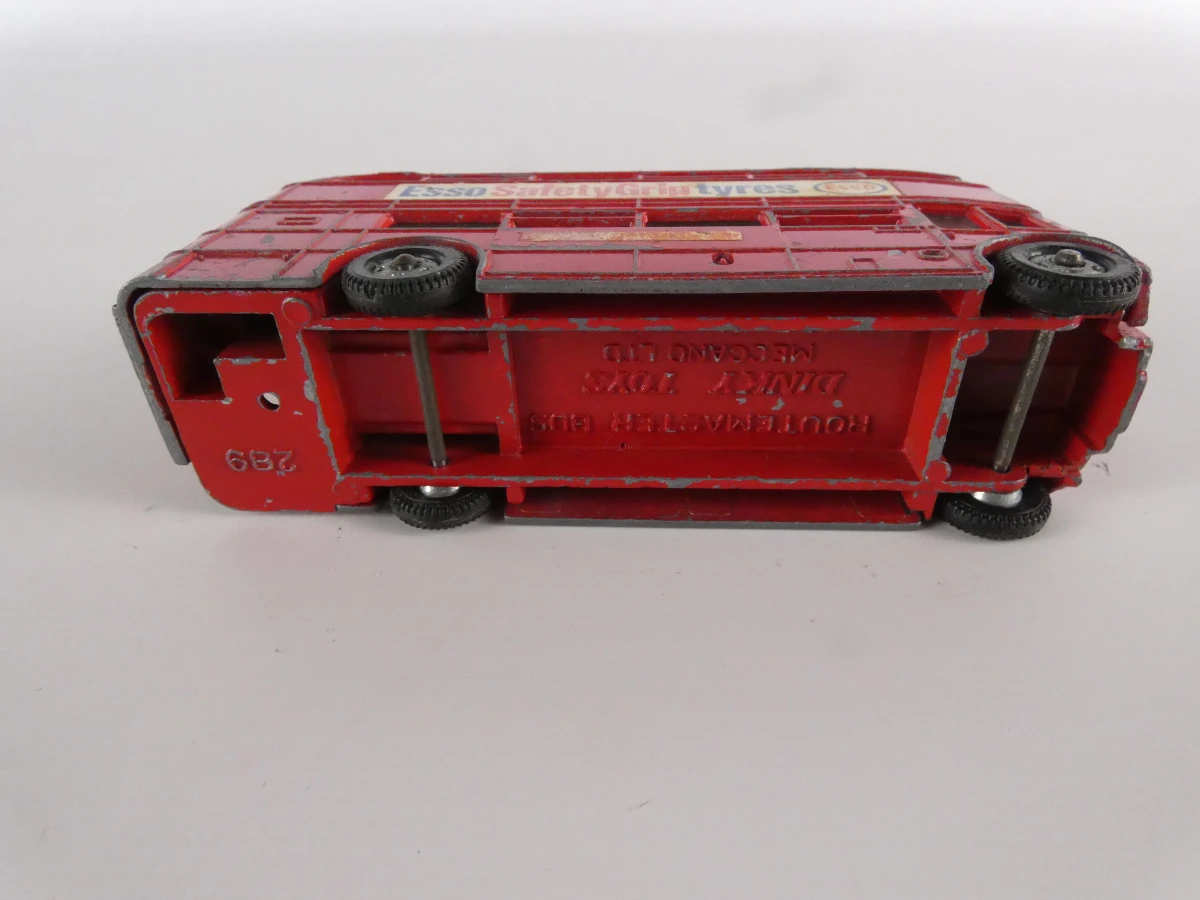 Set vintage Dinky Toys modelauto's en verkeersborden - foto 6