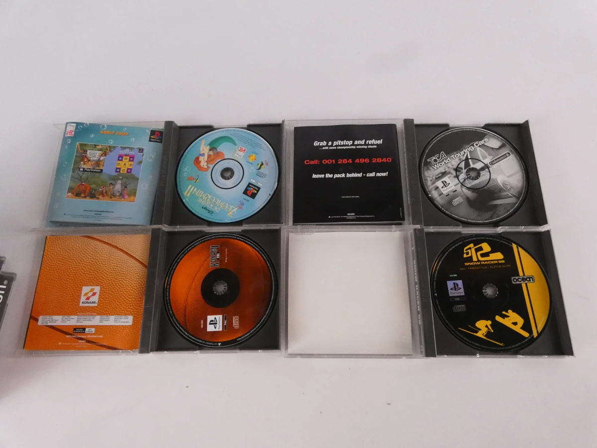 Set van 16 PlayStation 1 en 2 games met hoesjes - foto 3