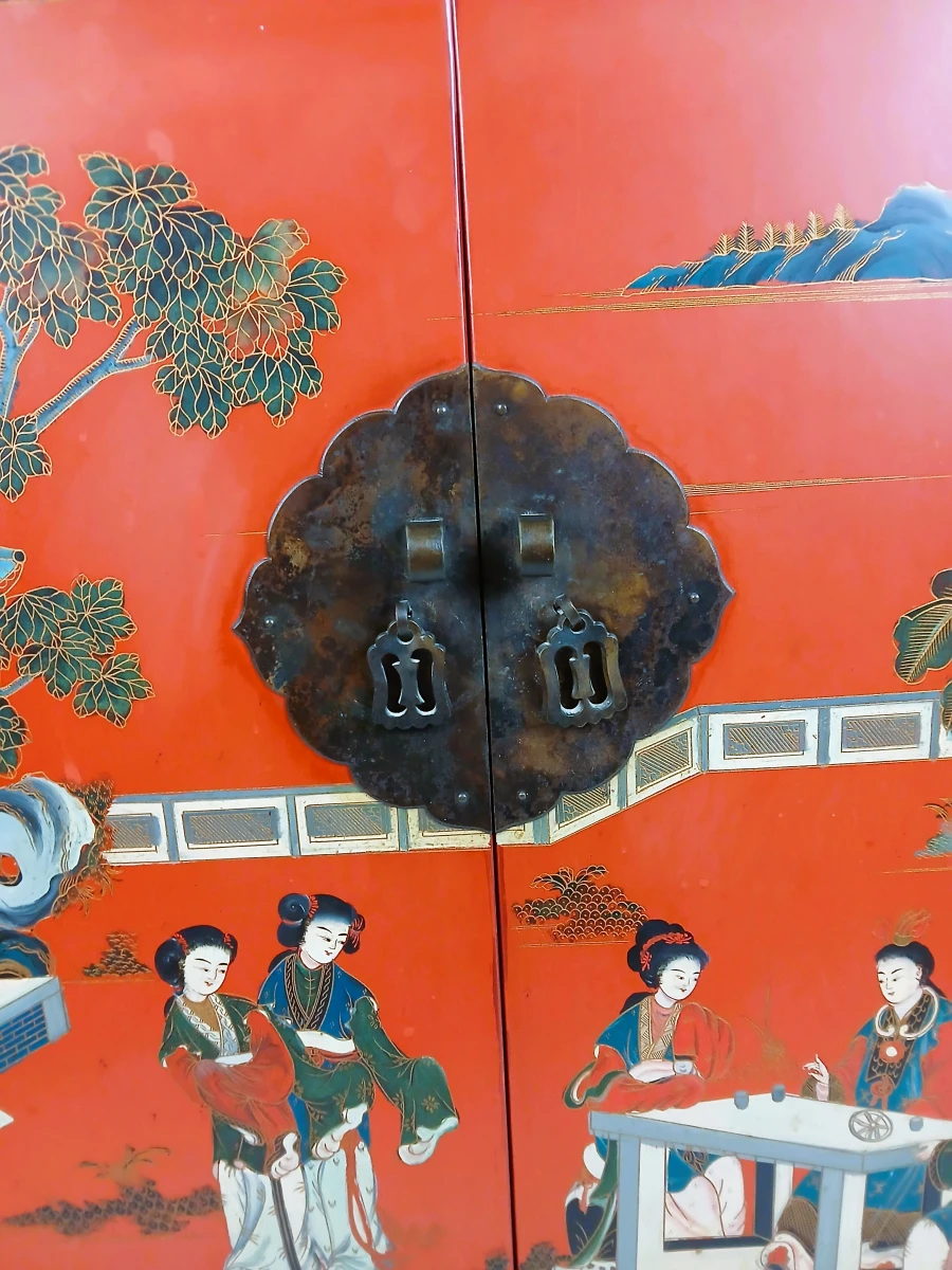 Chinees houten kastje met handgeschilderde decoratie - foto 4