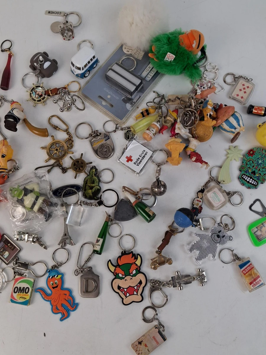 Groot lot sleutelhangers - foto 4