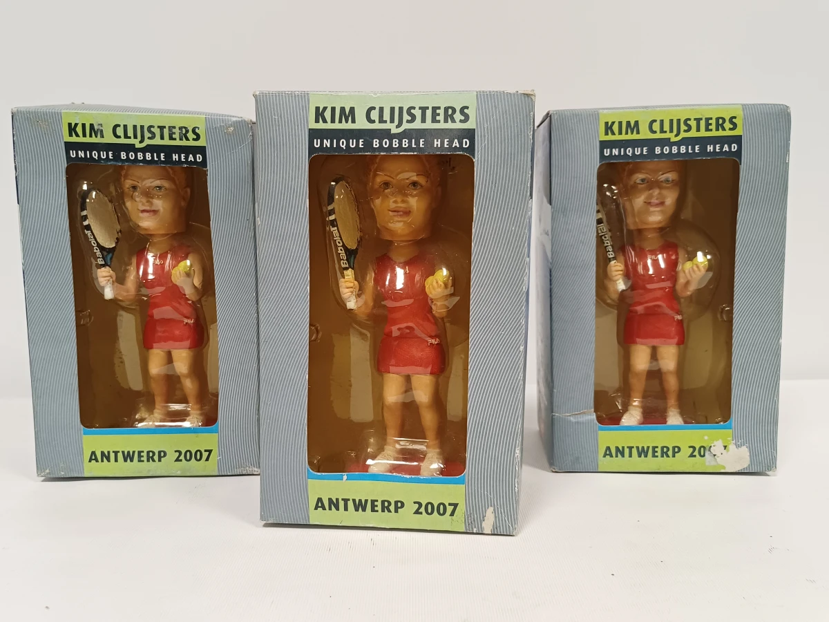 Lot Kim Clijsters bobble heads in originele doos – kavel bij De Kringwinkel, Ronse