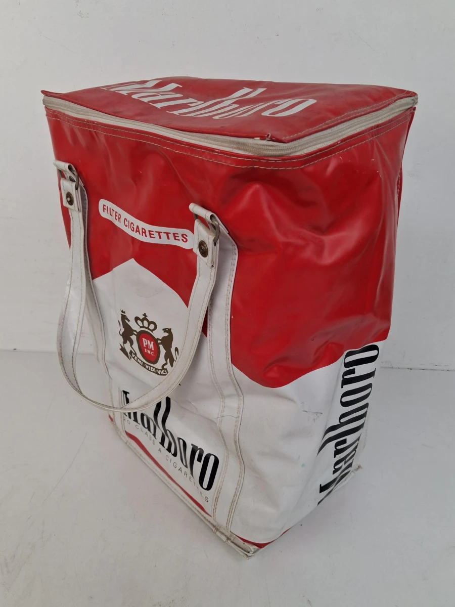 Vintage Marlboro koeltas - foto 2