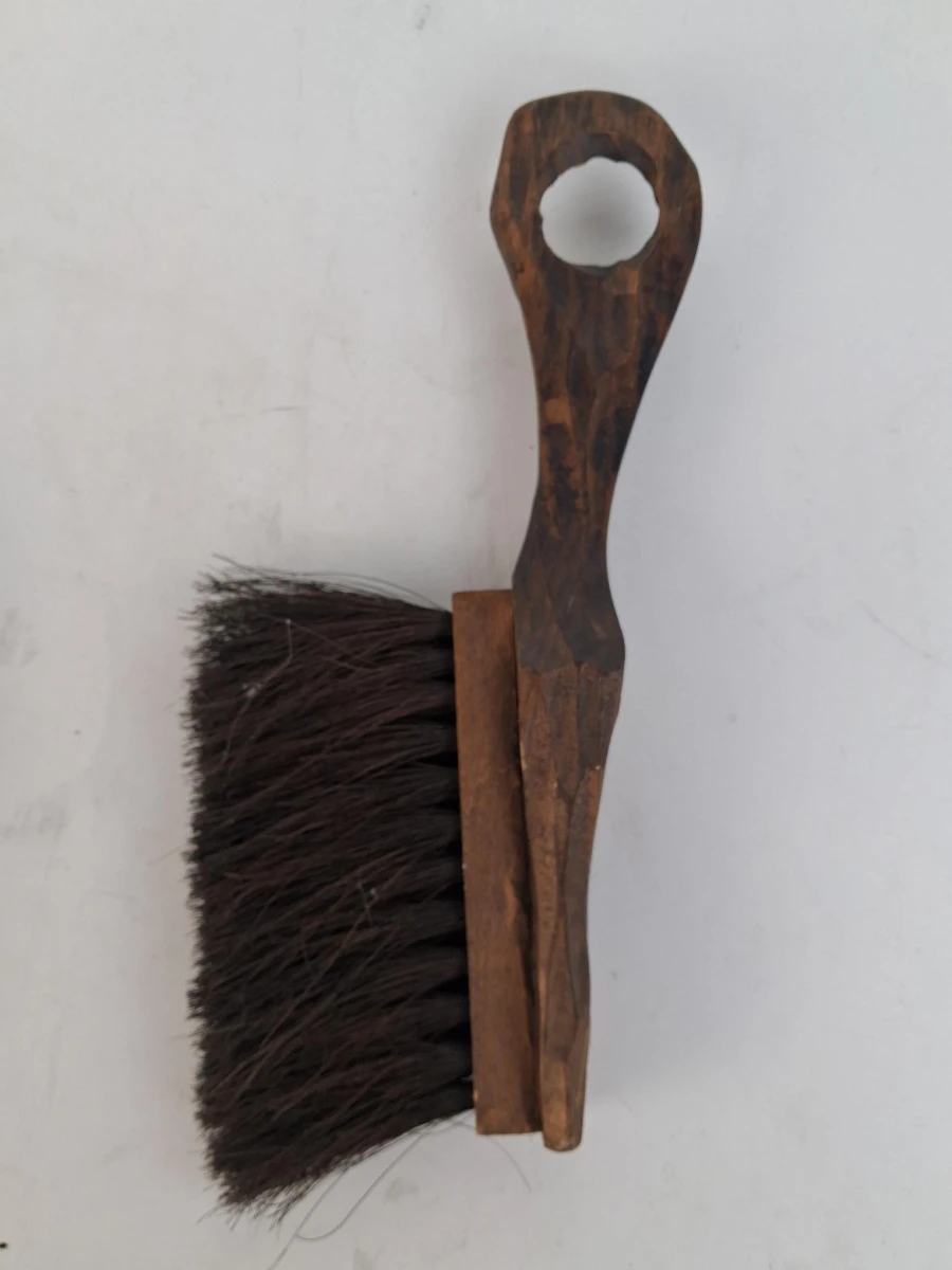 Antieke, handgesneden houten stoffer en blik-set - foto 5