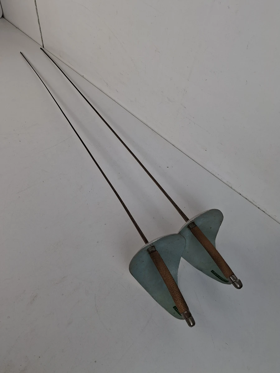 ⚔️ Set van 2 Vintage Schermsabels – Authentieke Decoratieve Schermwapens ⚔️ - foto 2