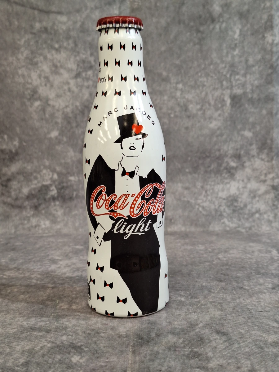 Set van 5 Coca-Cola Limited Fashion Edition Flessen & Blik - Marc Jacobs, Elvis Pompilio & Vintage Rose - foto 7