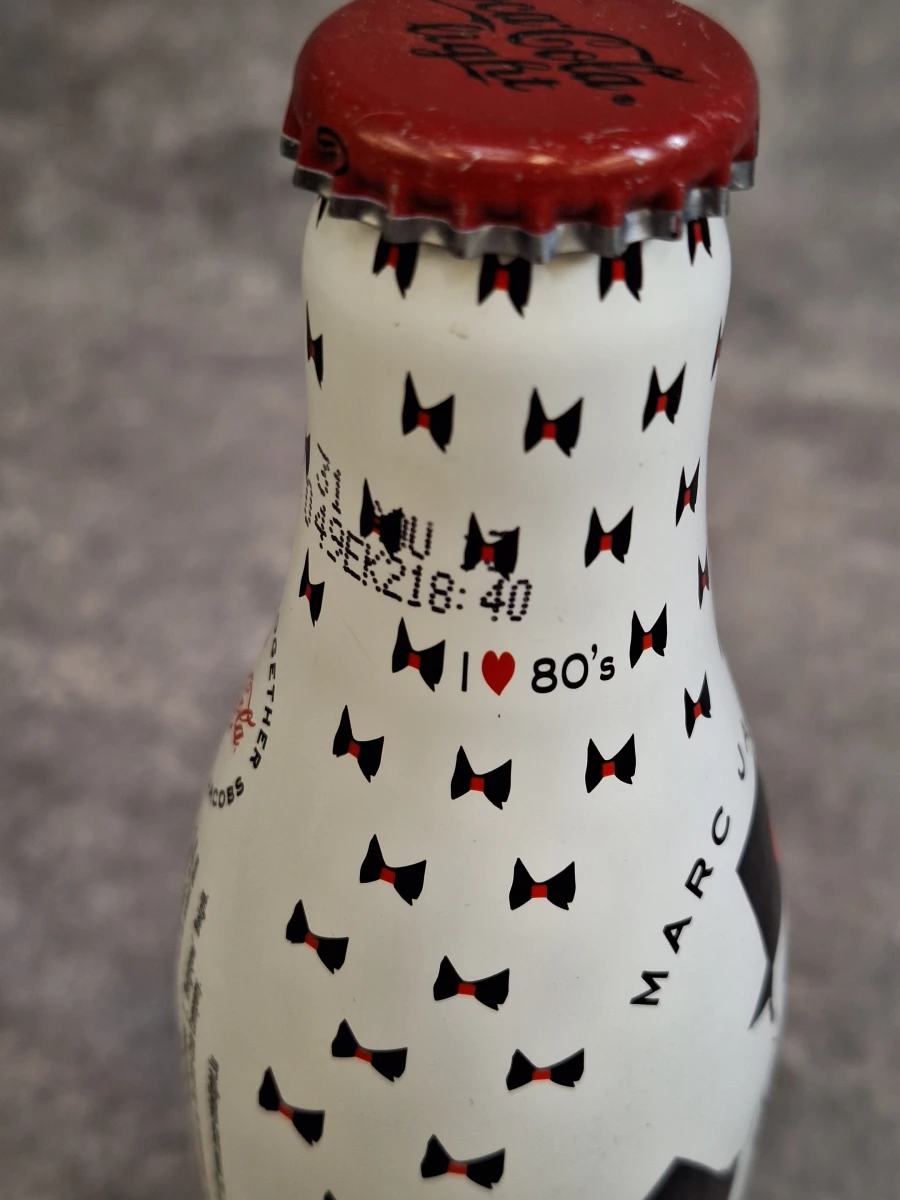 Set van 5 Coca-Cola Limited Fashion Edition Flessen & Blik - Marc Jacobs, Elvis Pompilio & Vintage Rose - foto 11