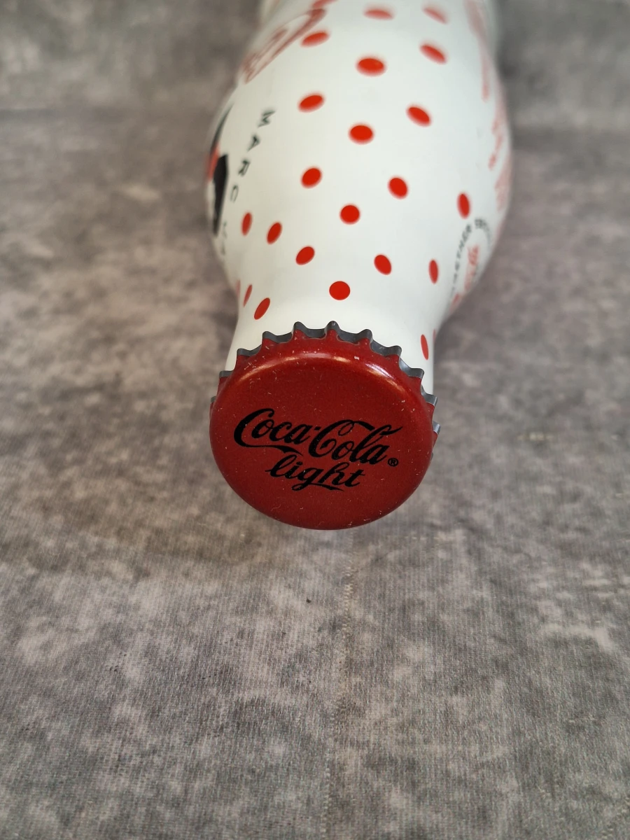 Set van 5 Coca-Cola Limited Fashion Edition Flessen & Blik - Marc Jacobs, Elvis Pompilio & Vintage Rose - foto 14