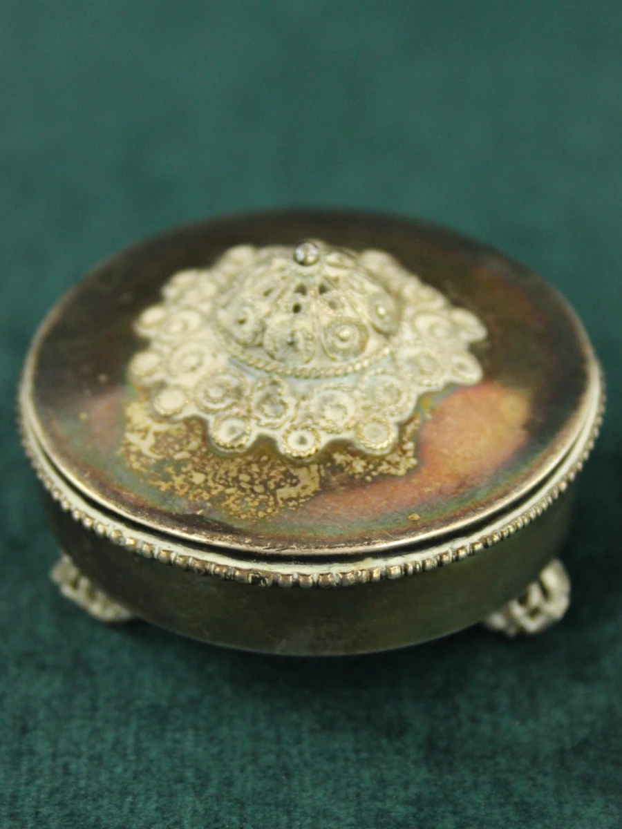 Lot van 3 zilveren recipiënten – Devroye Frères, Delheid Frères en Israëlische Judaica - foto 7