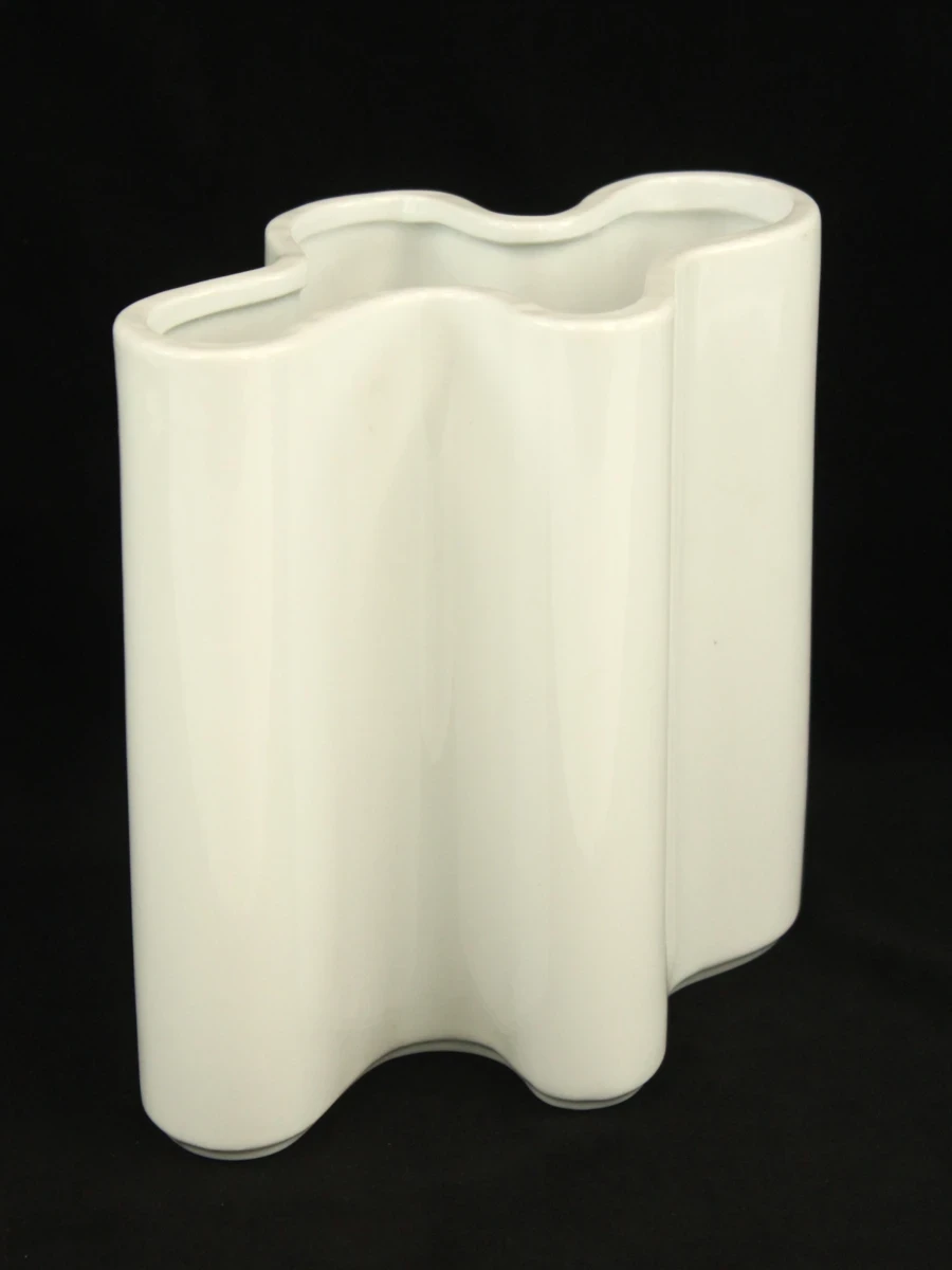 witte designvaas van Serax Maison d’Être - foto 2