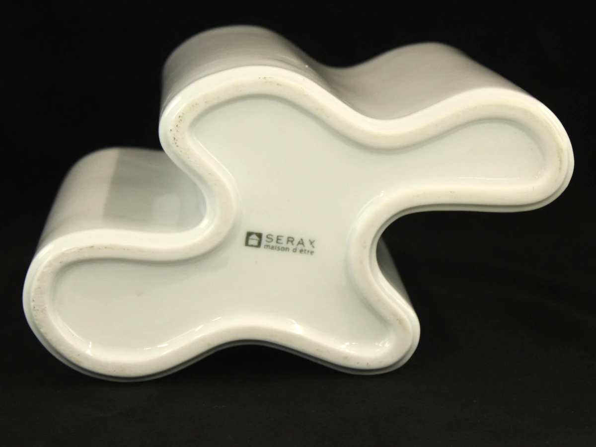 witte designvaas van Serax Maison d’Être - foto 5
