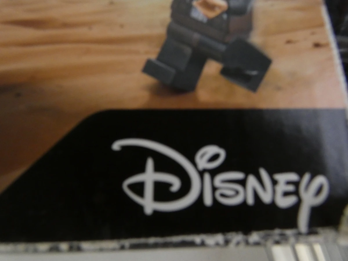LEGO Star Wars Millennium Falcon bouwset 75105 - foto 7