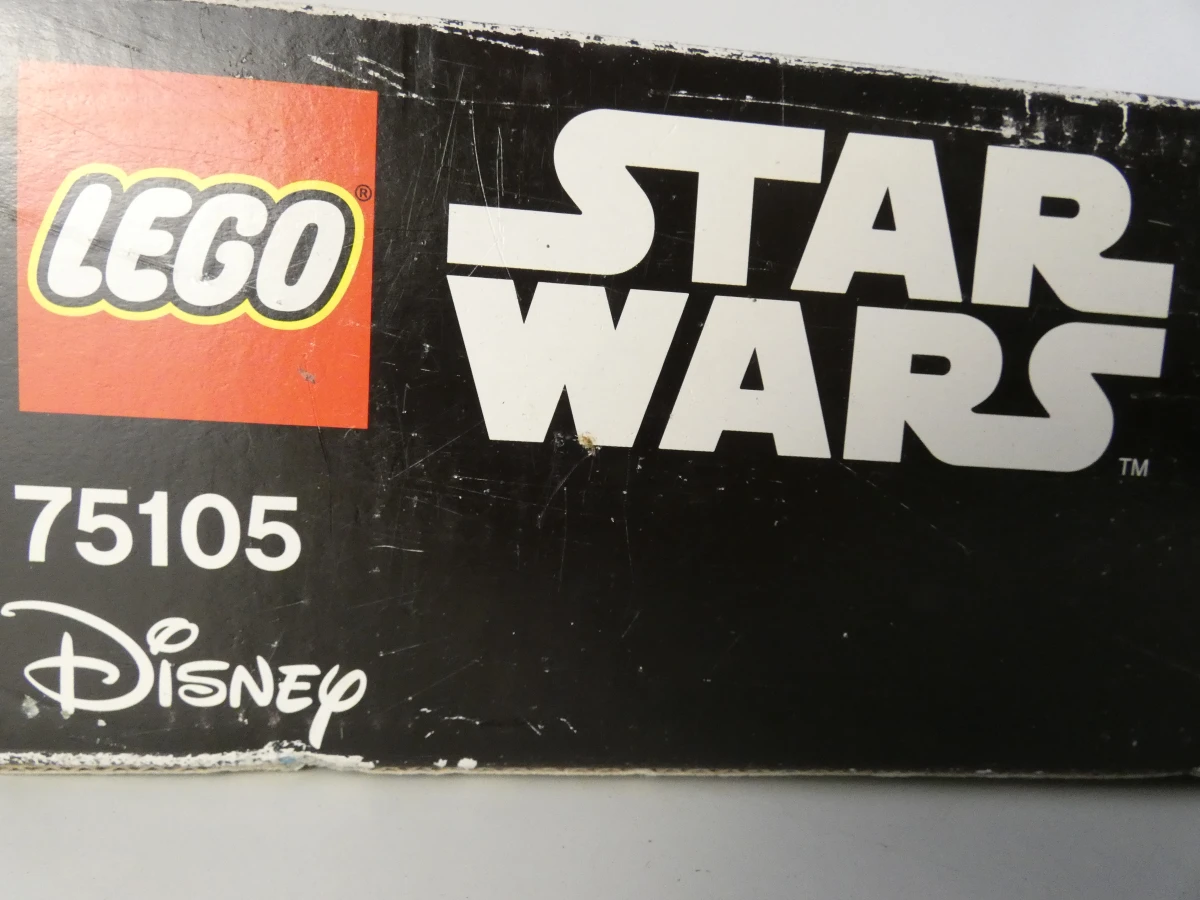 LEGO Star Wars Millennium Falcon bouwset 75105 - foto 11